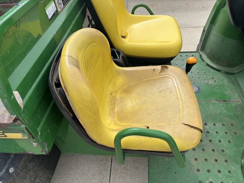 2006 John Deere TS 4X2 Image 6