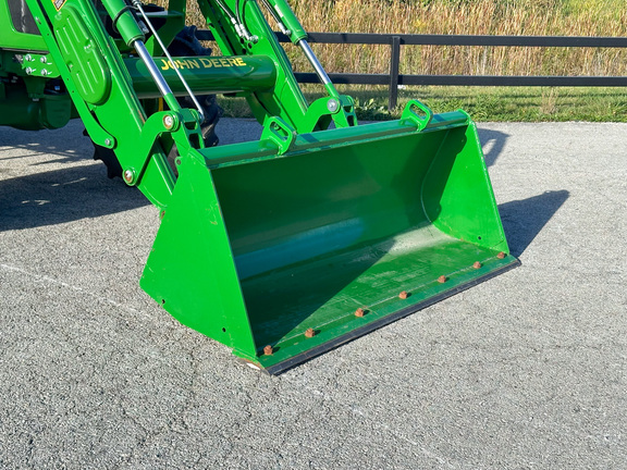 2024 John-Deere 5100E