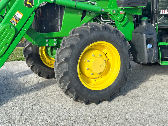 2024 John-Deere 5100E