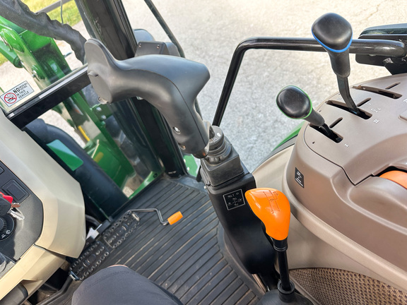 2024 John-Deere 5100E