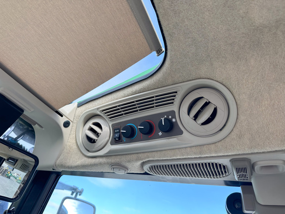 2024 John-Deere 5100E