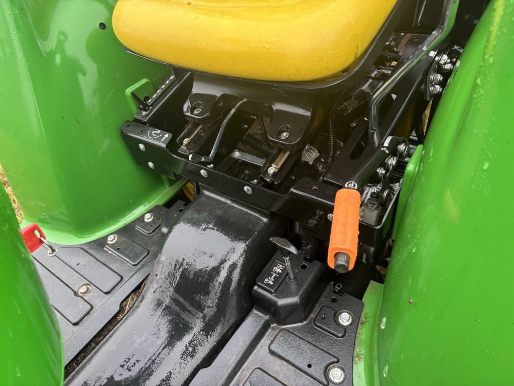 2019 John Deere 3025E Image 7