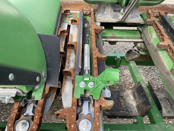 2024 John Deere C12R - Photo11