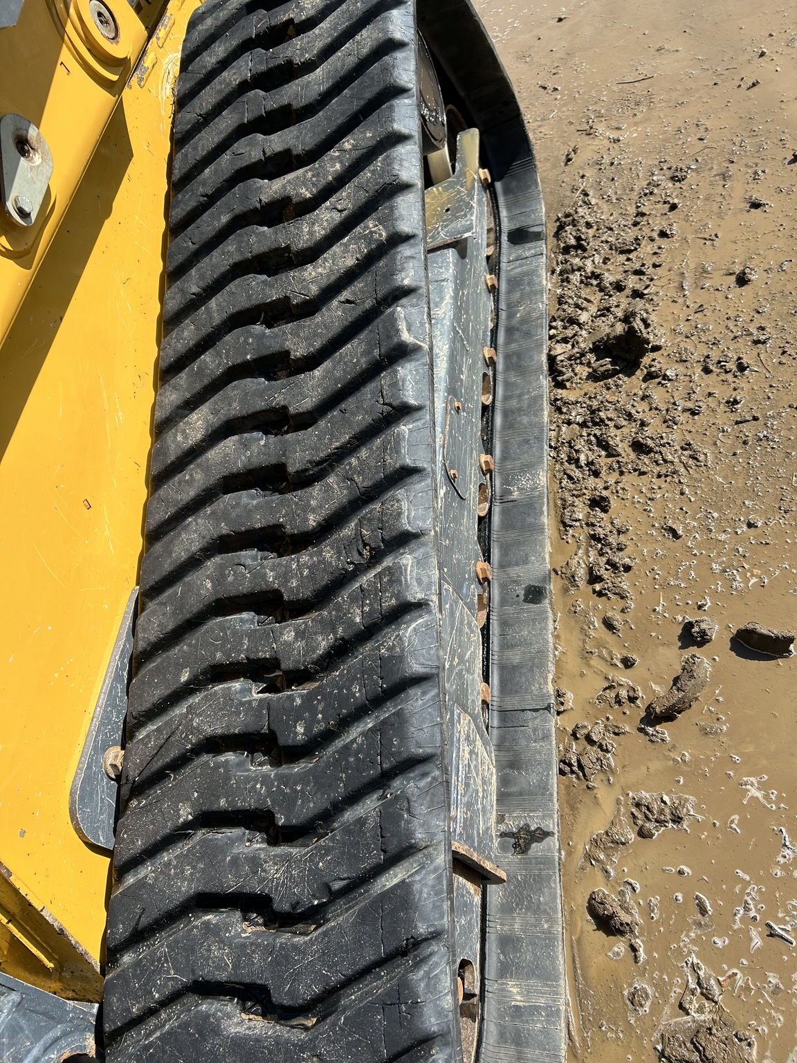 2020 John Deere 333G Image 7