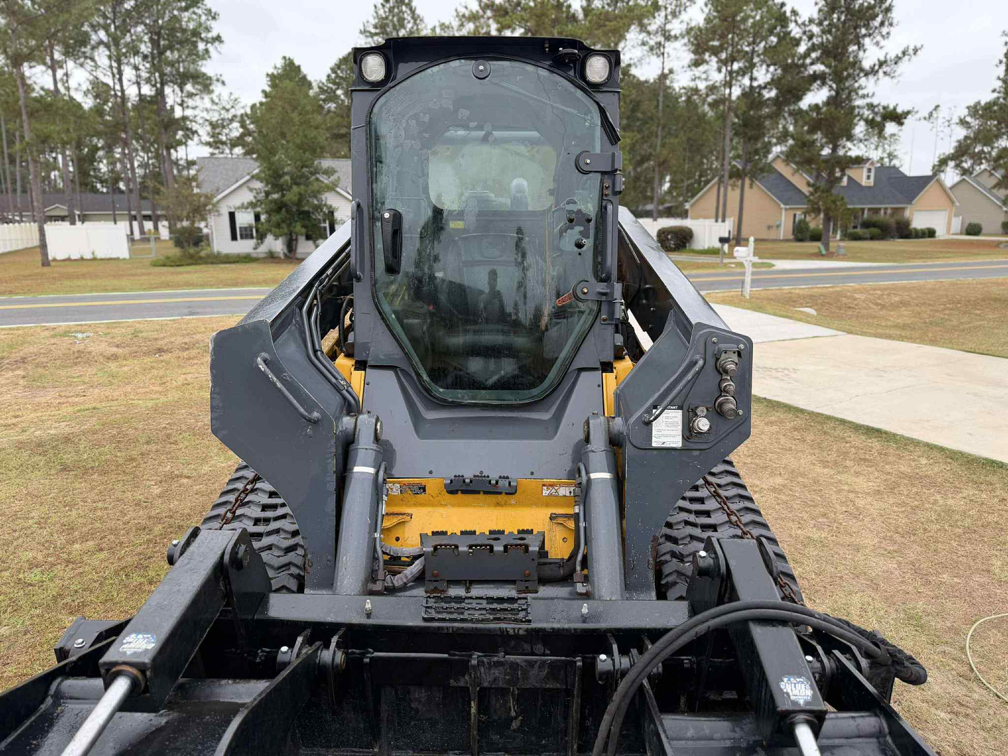 2019 John Deere 331G Image 3