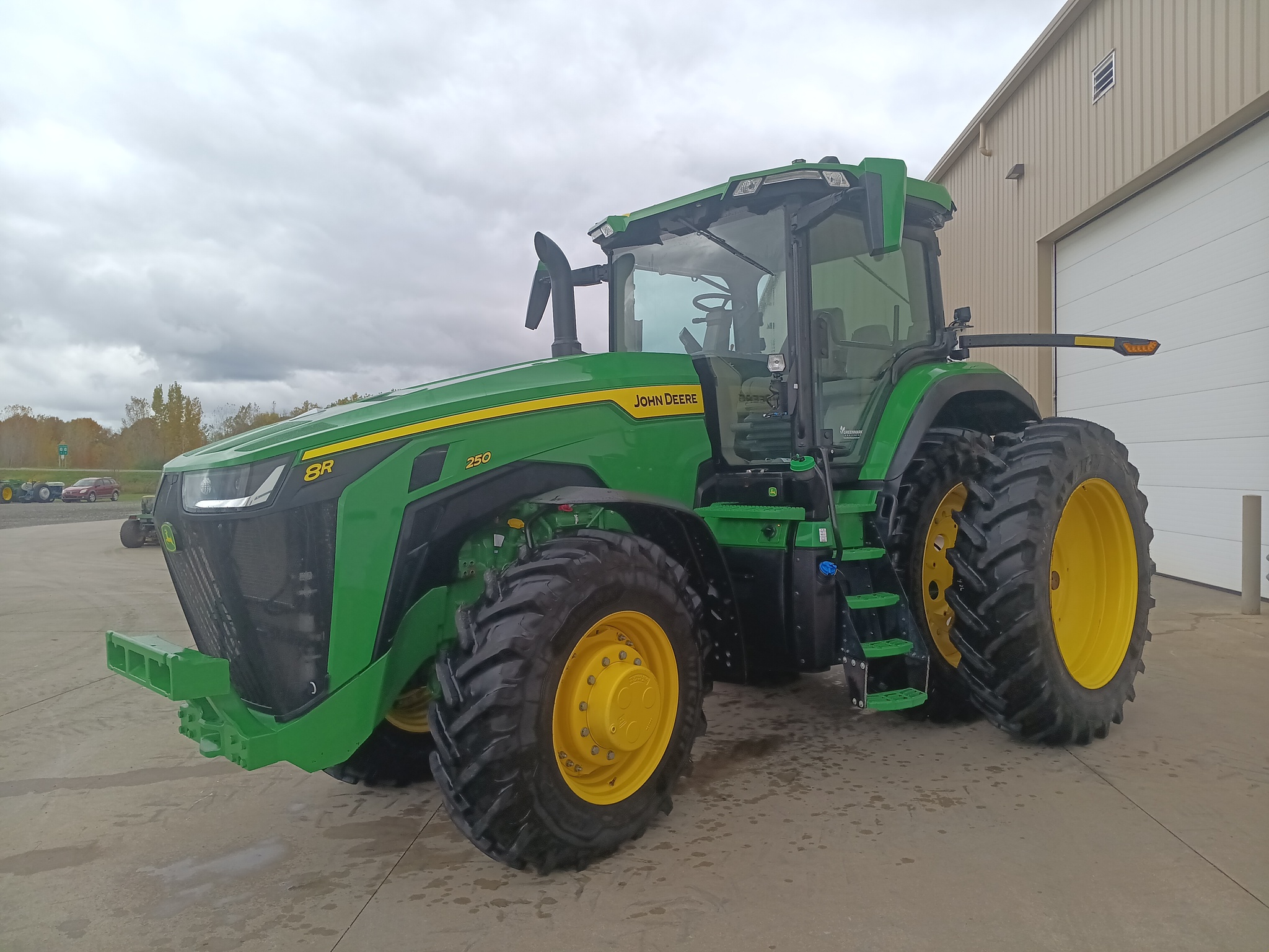 2024 John Deere 8R 250 Image 8