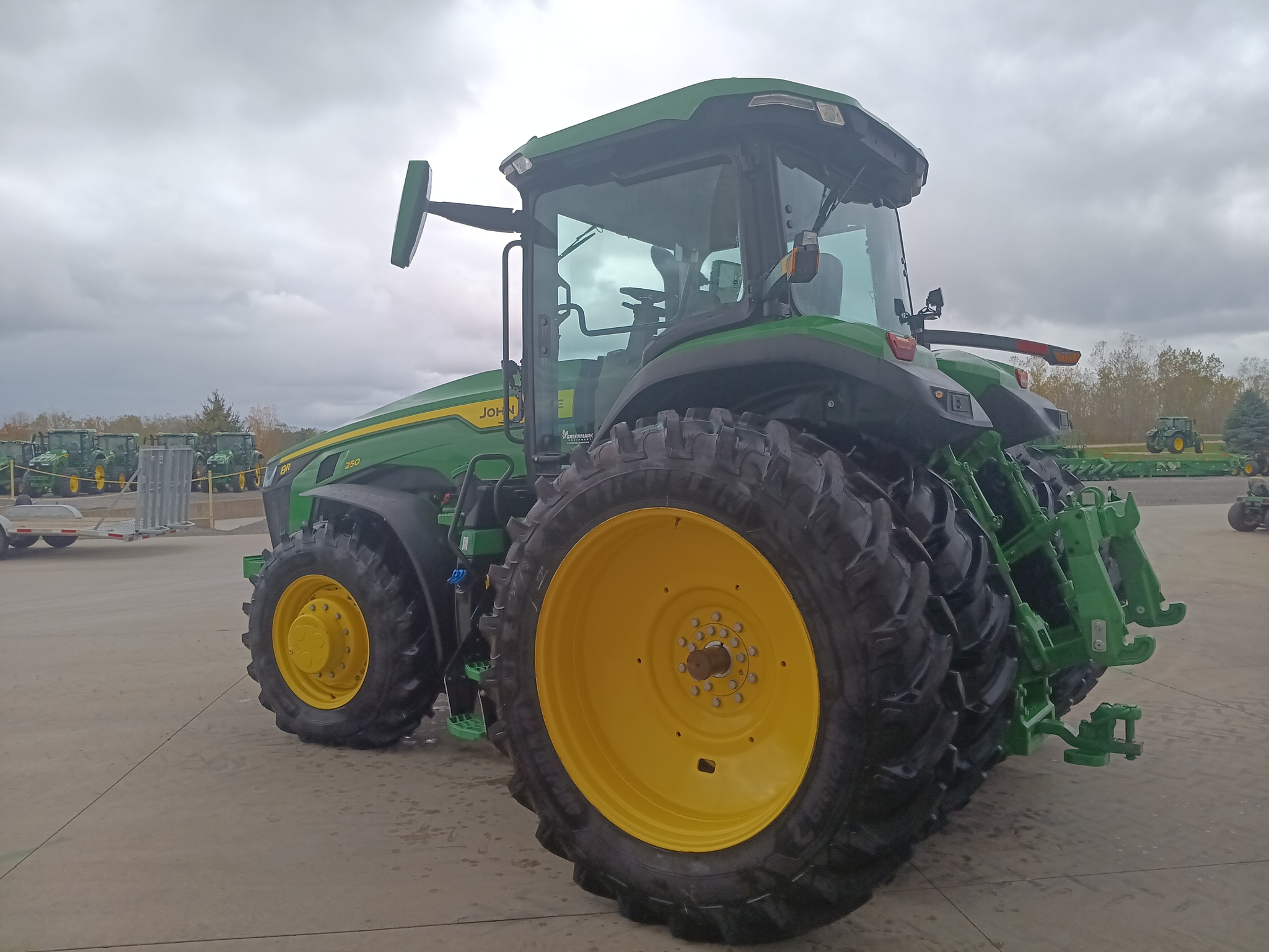 2024 John Deere 8R 250 Image 6