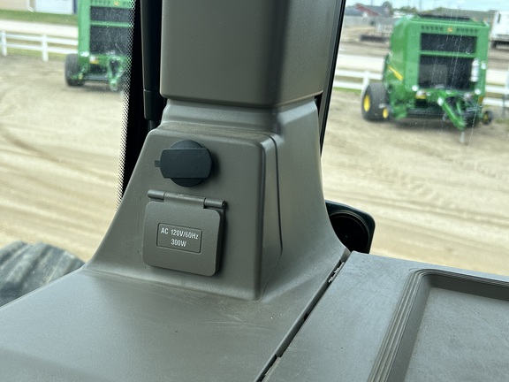 2024 John Deere 9RX 640 (27th thumbnail)