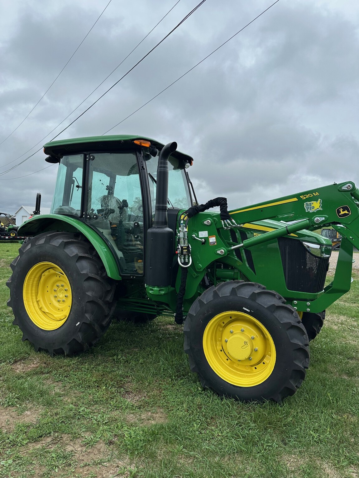 2025 John Deere 5100E Image 6