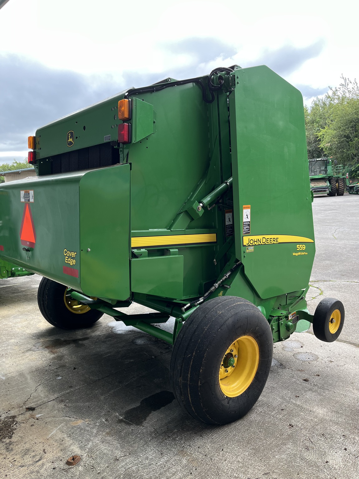 2016 John Deere 559 Image 6