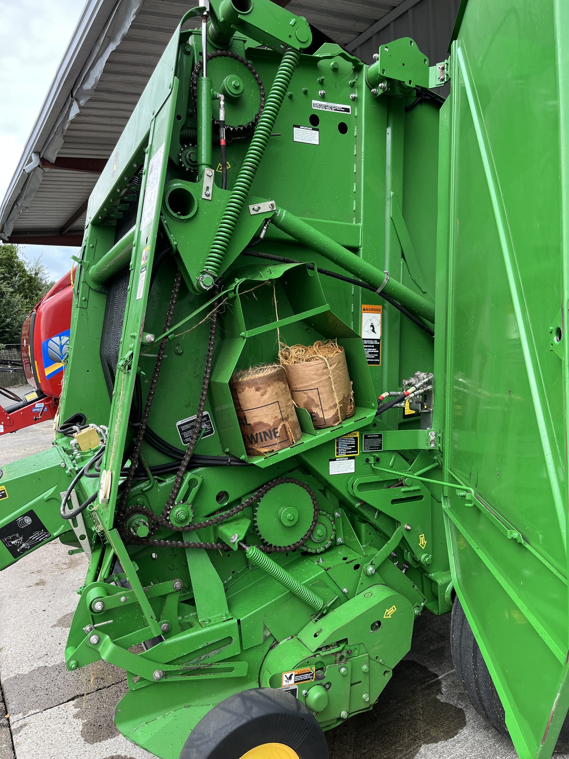 2016 John Deere 559 Image 11