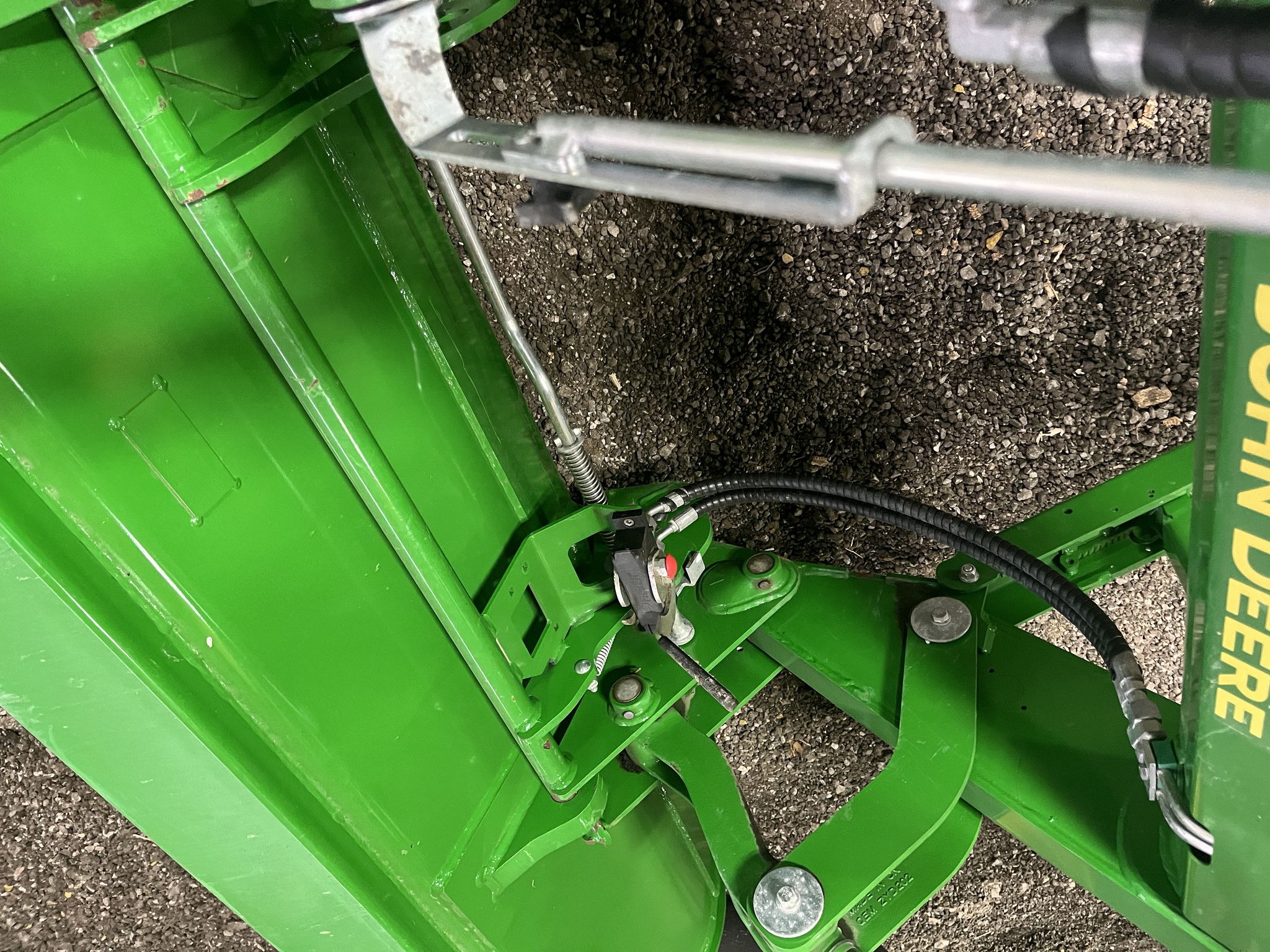 2021 John Deere 6130R Image 16