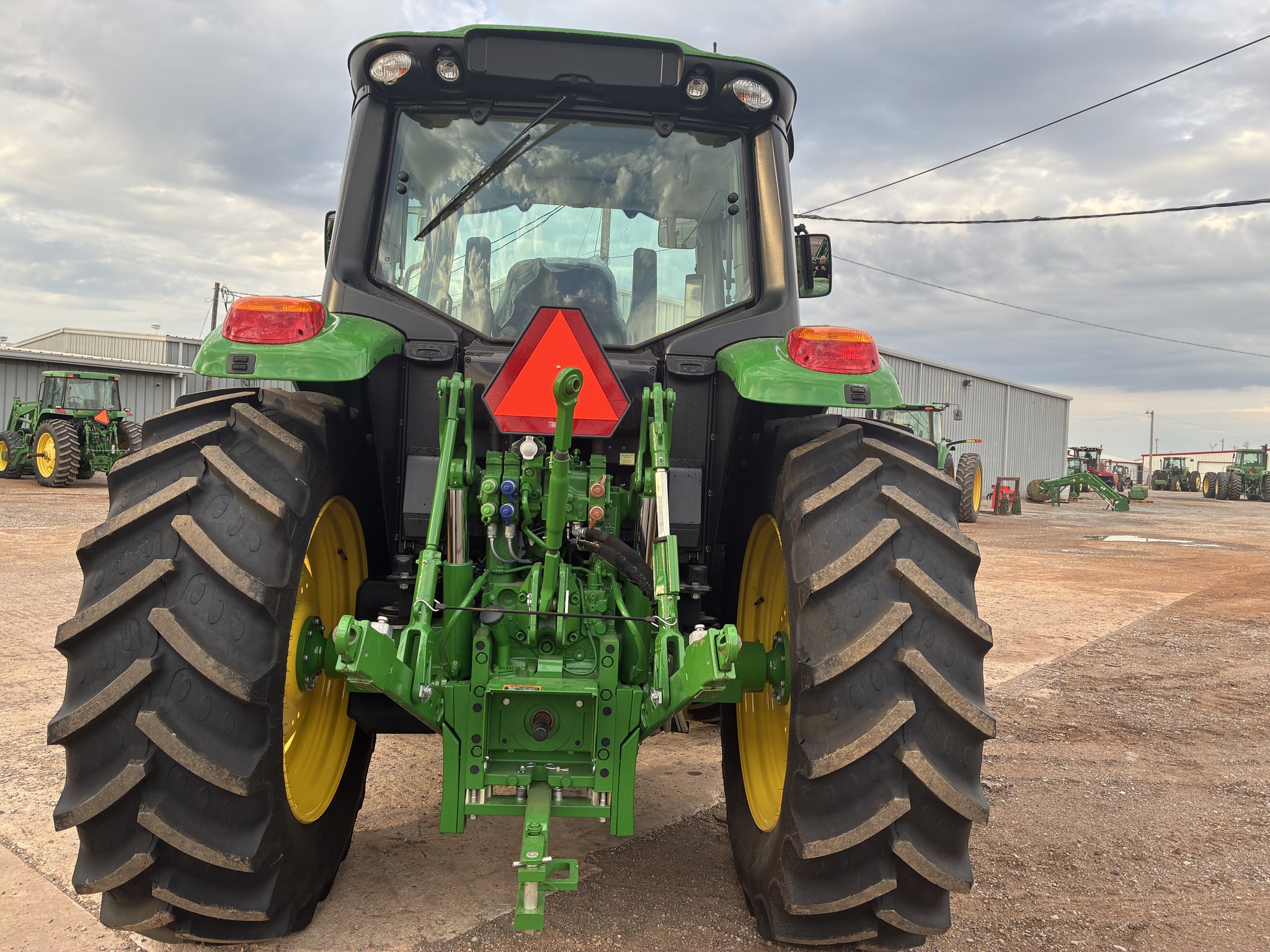 2024 John Deere 6120M Image 4