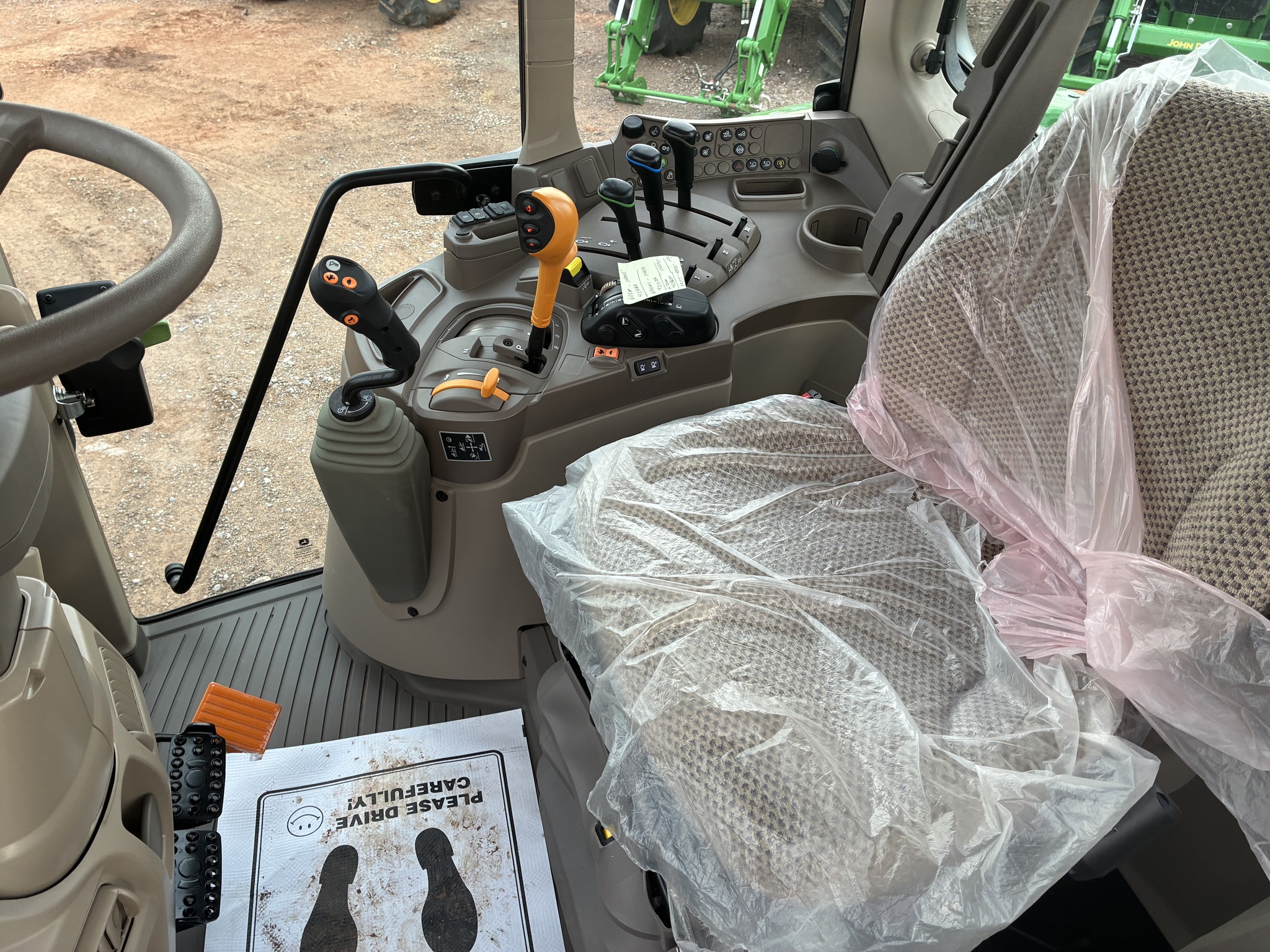 2024 John Deere 6120M Image 13