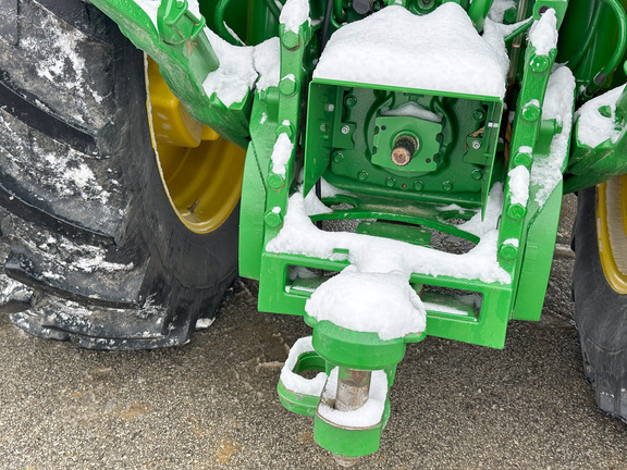 2015 John-Deere 8320R