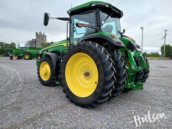 Photo of 2024 John Deere 8R 250