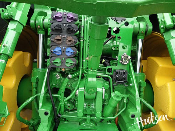 Photo of 2024 John Deere 8R 250