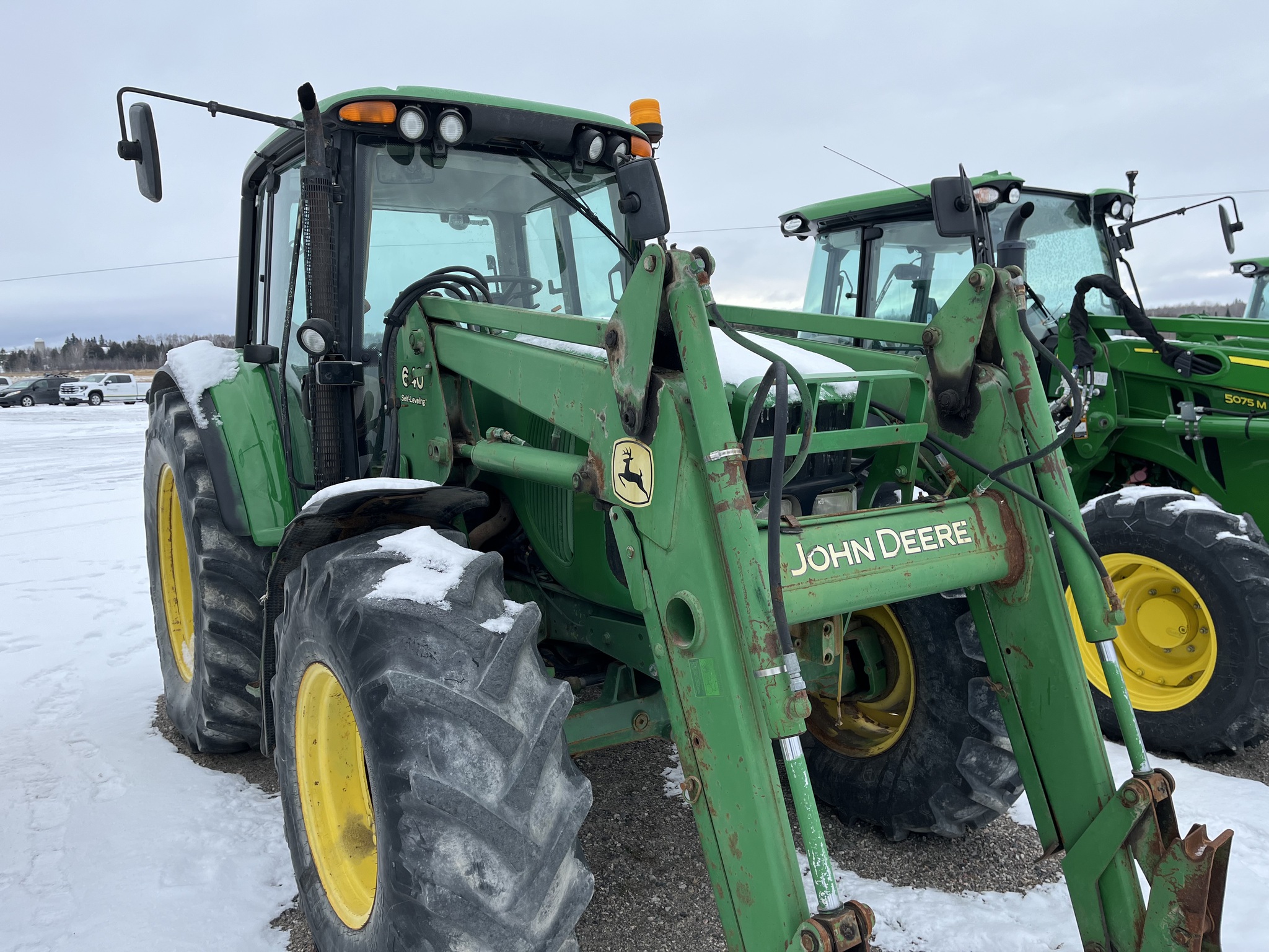 2002 John Deere 6420 Image 1