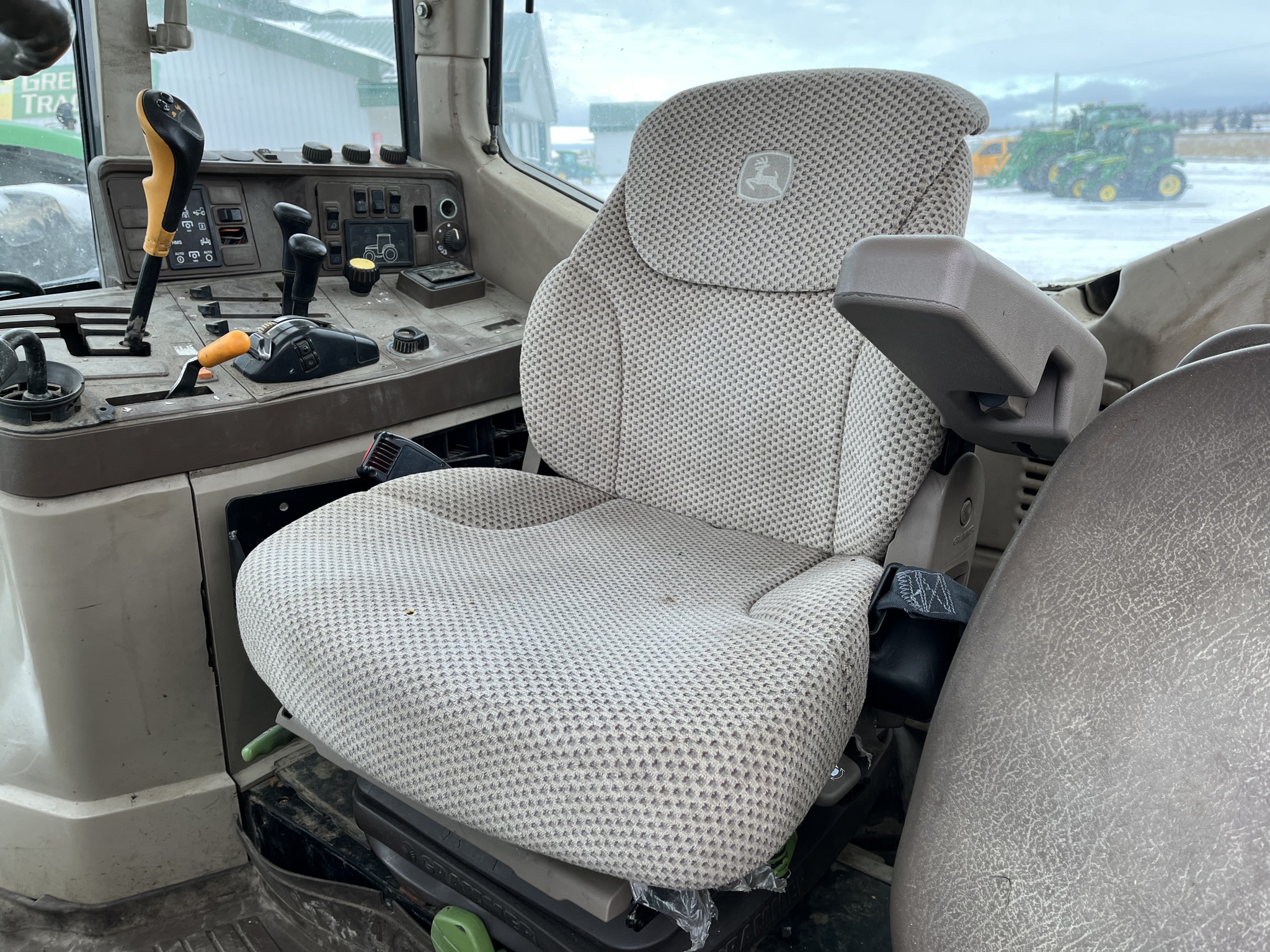 2002 John Deere 6420 Image 15