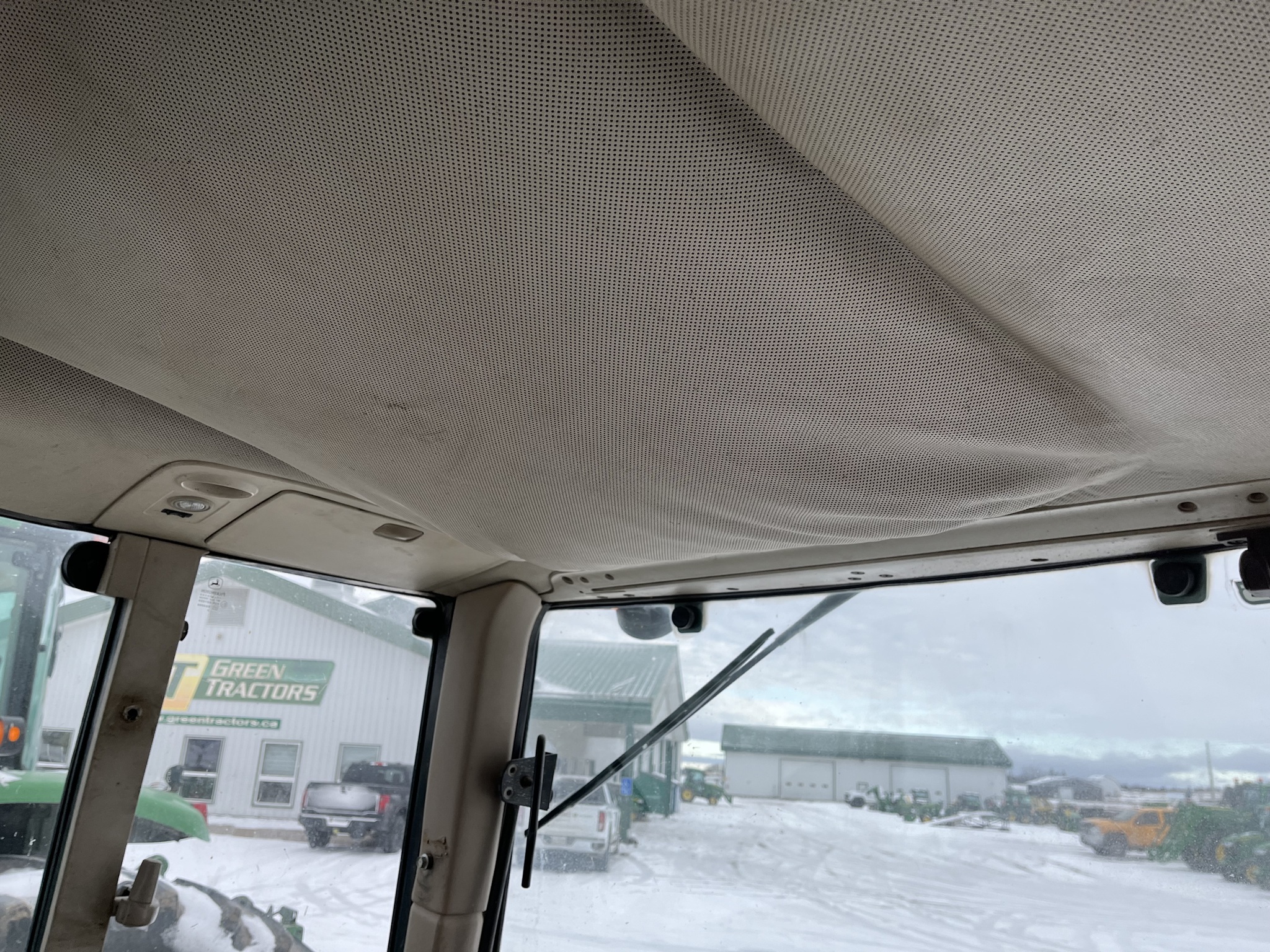 2002 John Deere 6420 Image 18