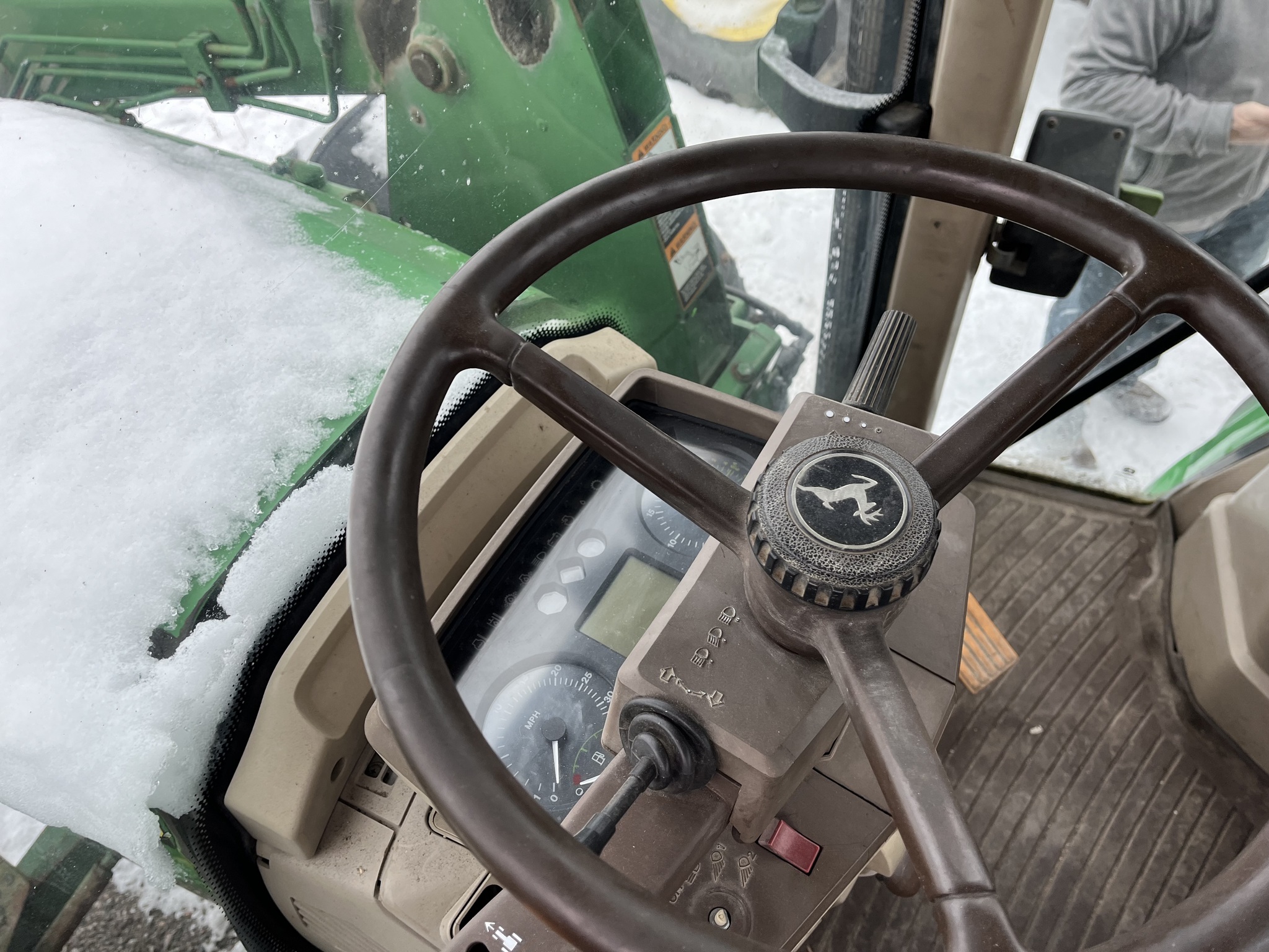 2002 John Deere 6420 Image 19
