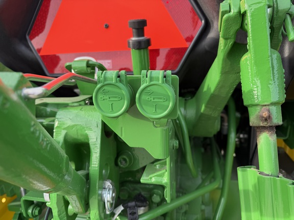2025 John Deere 5060E - Photo20