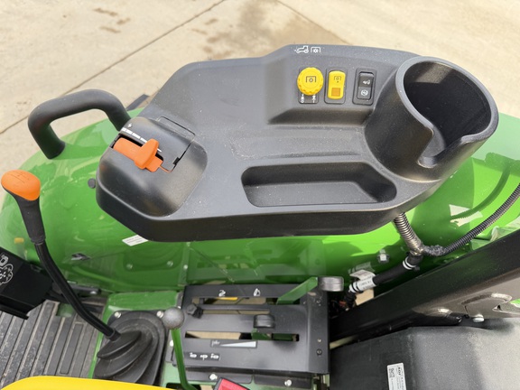 2025 John Deere 5060E - Photo26