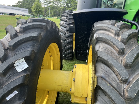 2013 John Deere 8260R