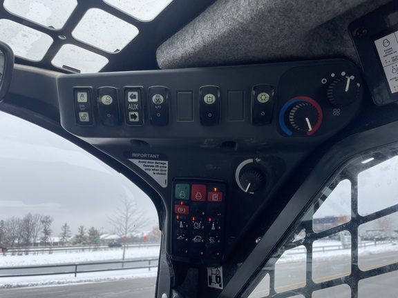 2024 John-Deere 325G