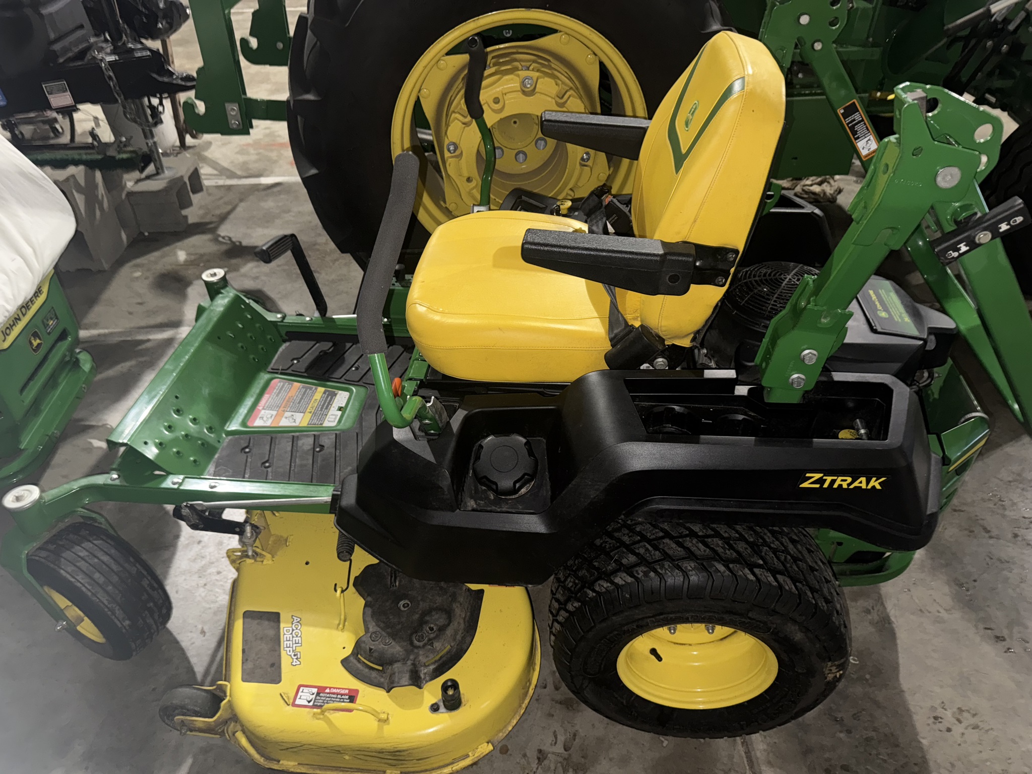 2022 John Deere Z530M Image 1