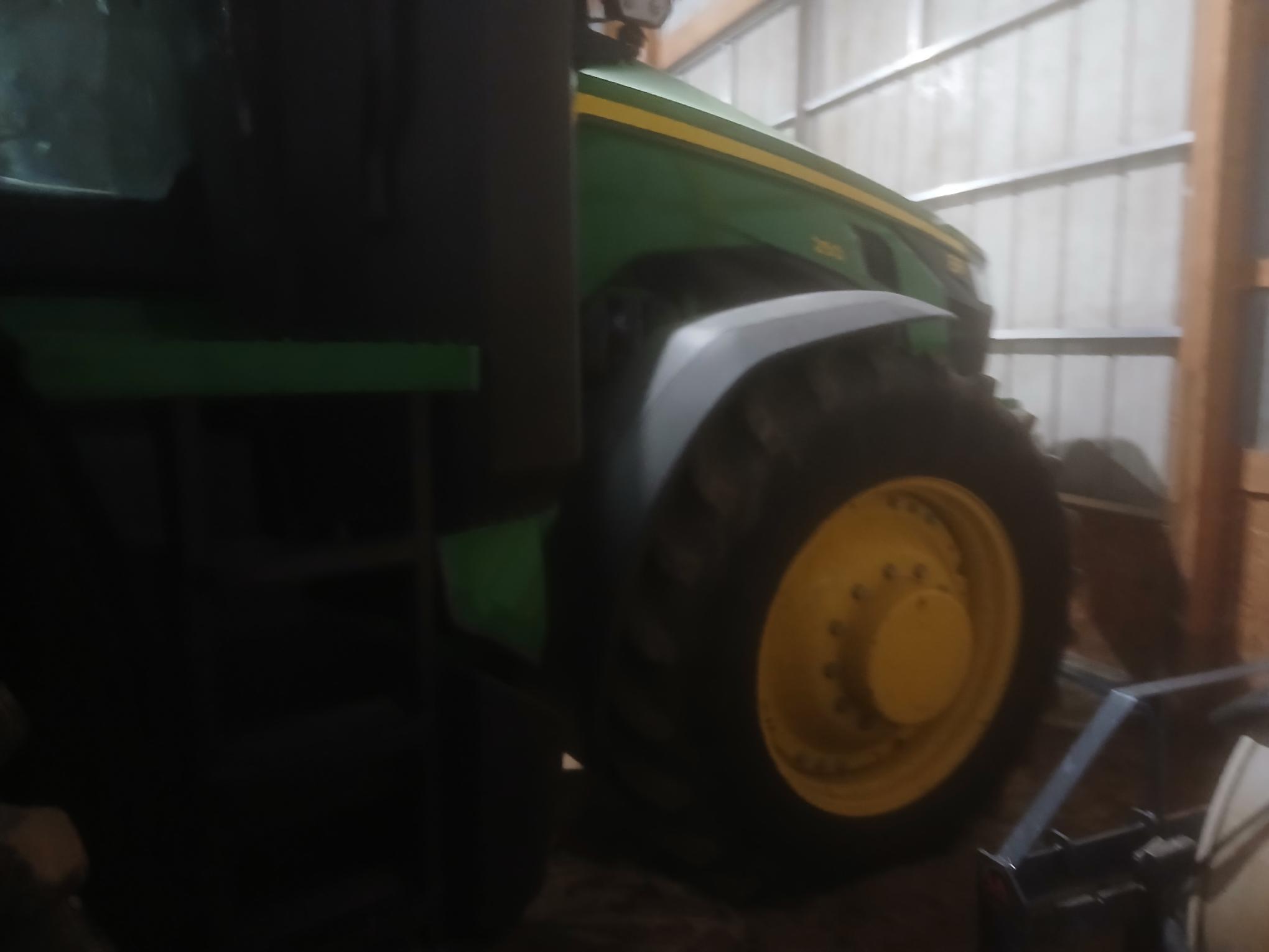 2021 John Deere 8R 250 Image 5