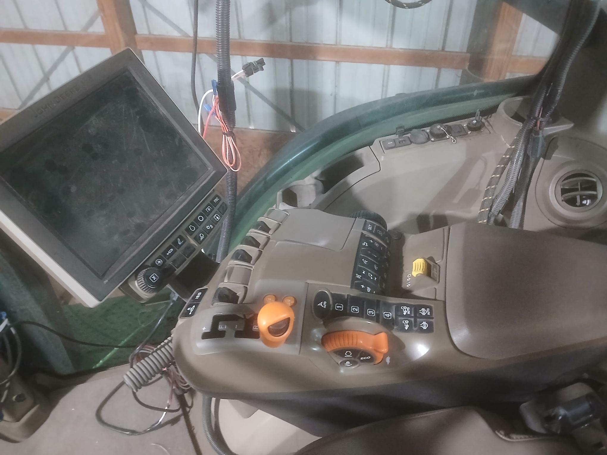 2021 John Deere 8R 250 Image 9