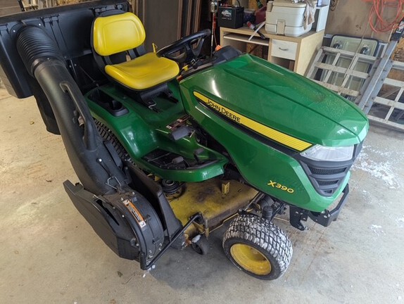 Photo of 2019 John Deere X390