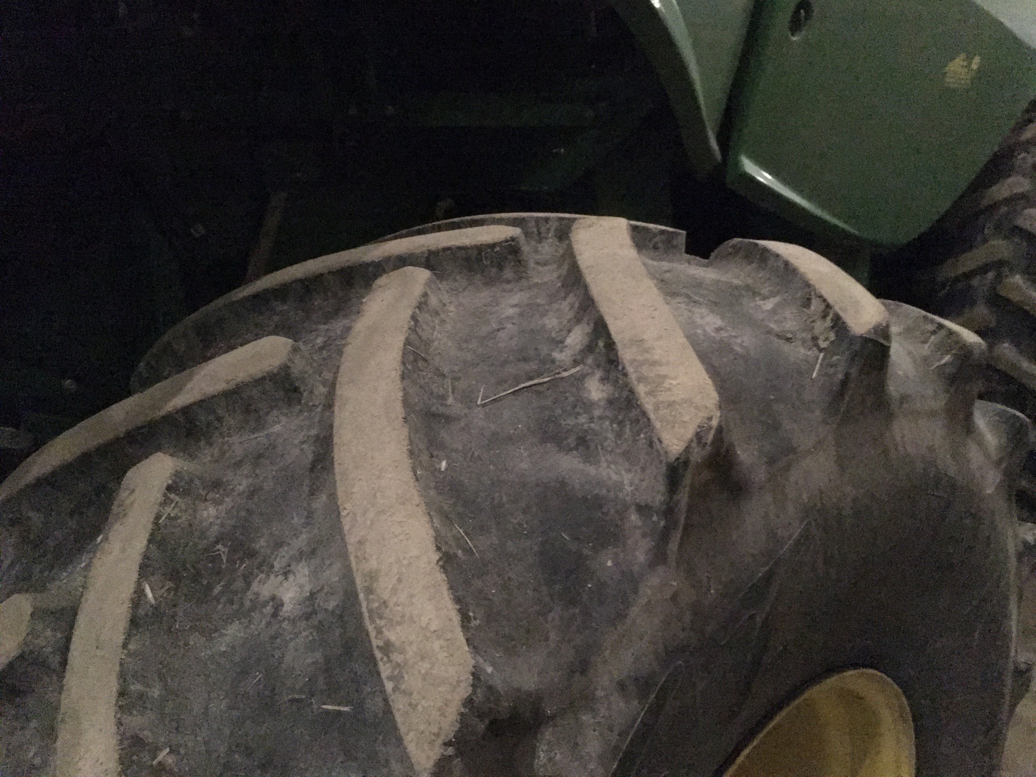 2014 John Deere S680 Image 6