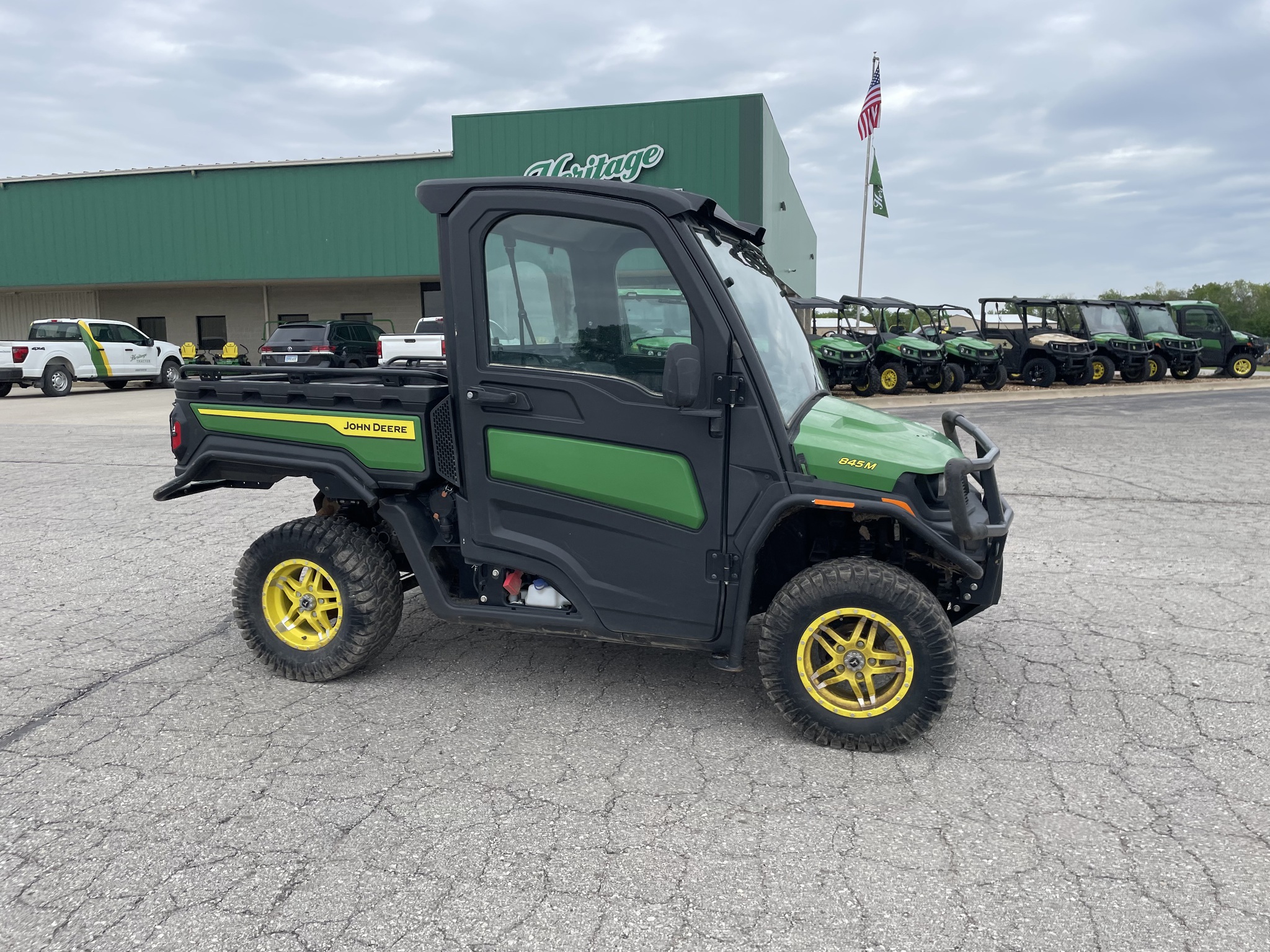  2025 John Deere XUV 845M at Heritage Tractor in Baldwin City, KS
