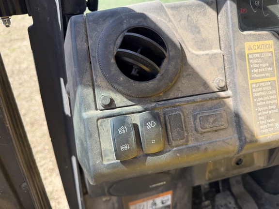 2019 John Deere XUV 835M - Photo21