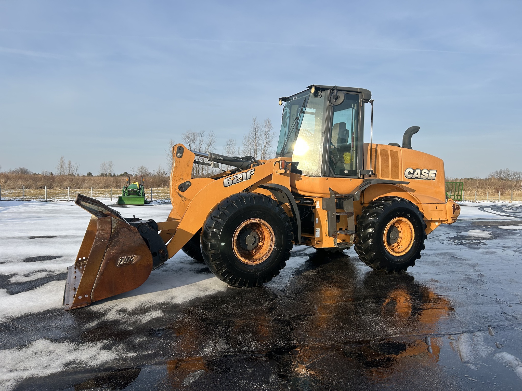 2016 Case 621F Image 1