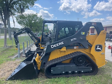 2025 John Deere 317G-11