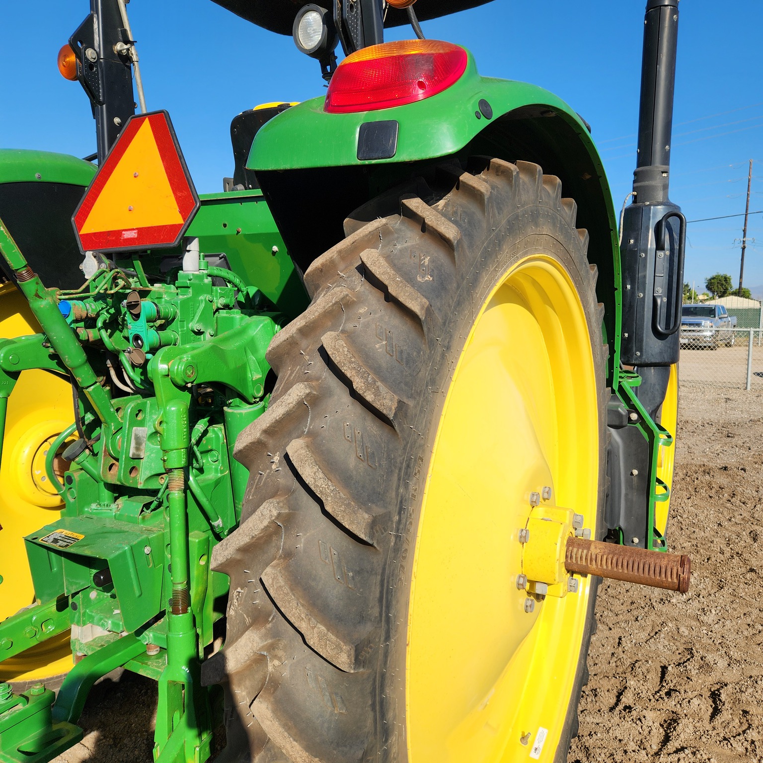 2019 John Deere 6130M Image 9