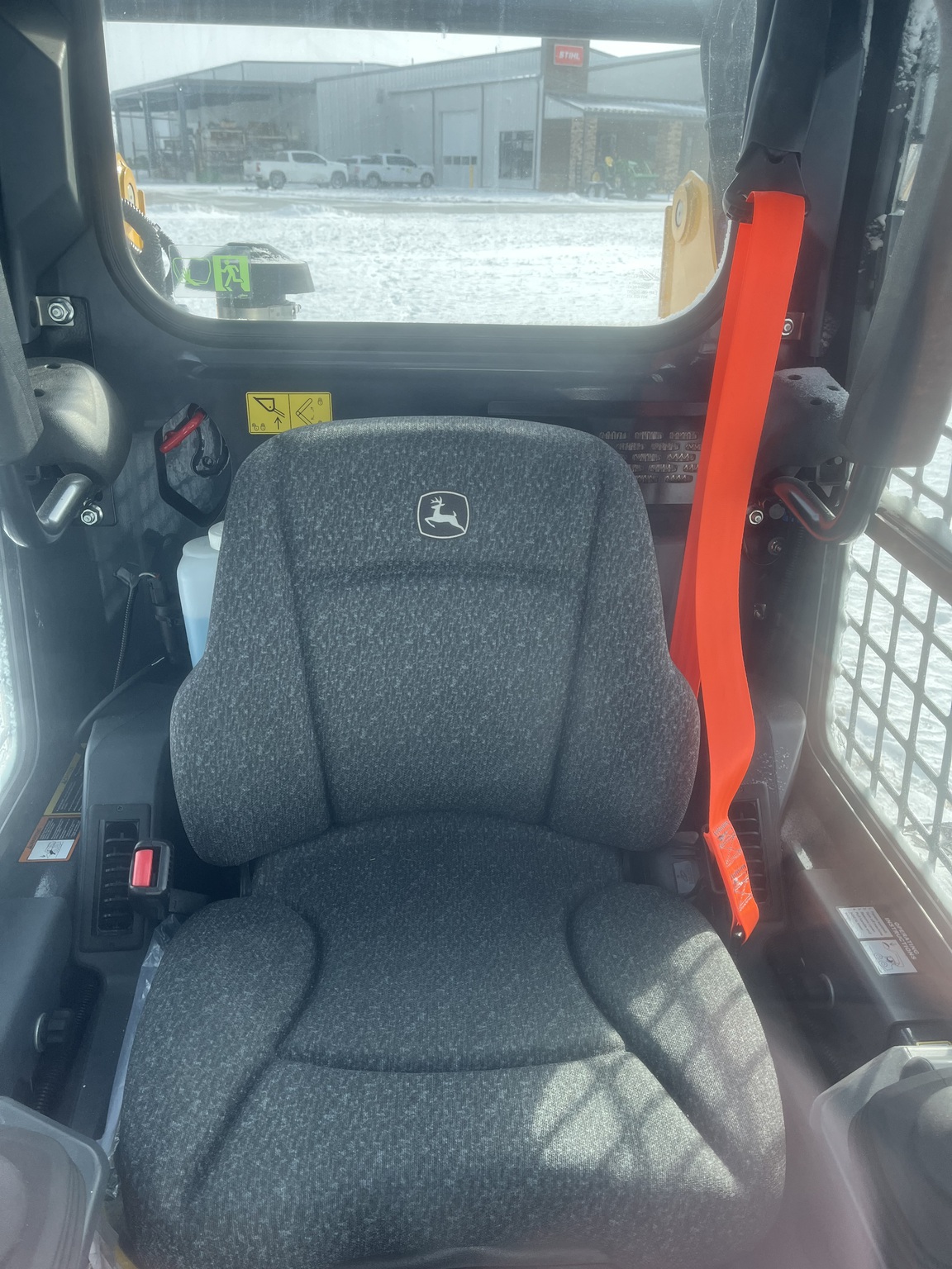 2024 John Deere 317G Image 5