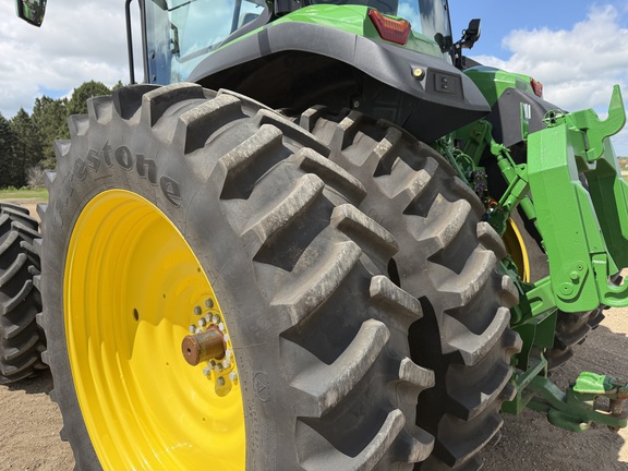 2025 John Deere 8R 410 - Photo18