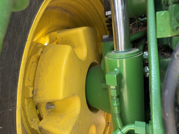 2025 John Deere 8R 410 - Photo19