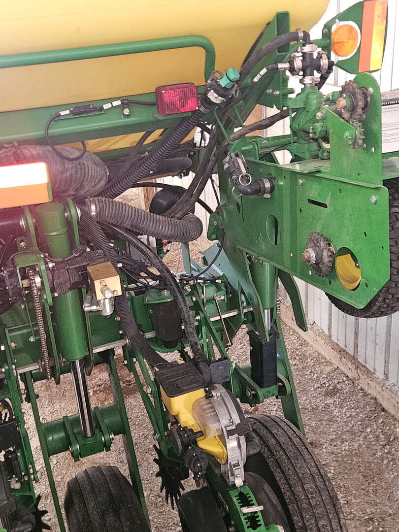 2014 John Deere 1770NT Image 5