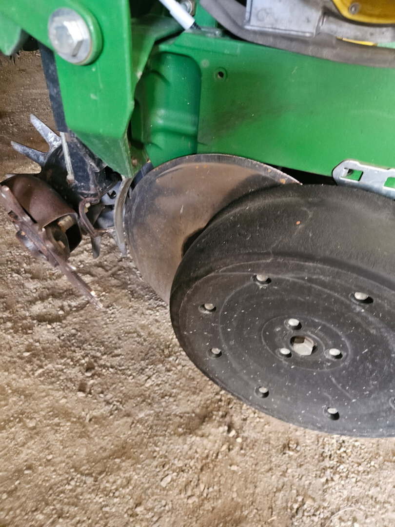 2014 John Deere 1770NT Image 8