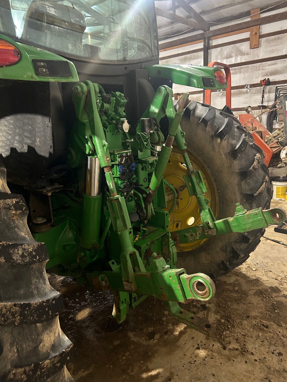 2015 John Deere 6145R Image 4