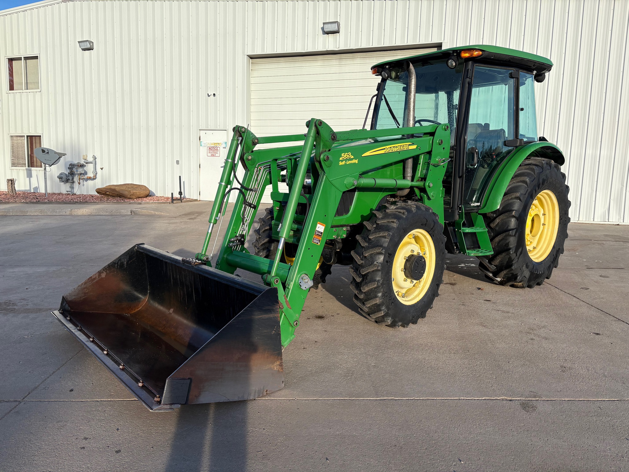 2007 John Deere 5625 Image 1