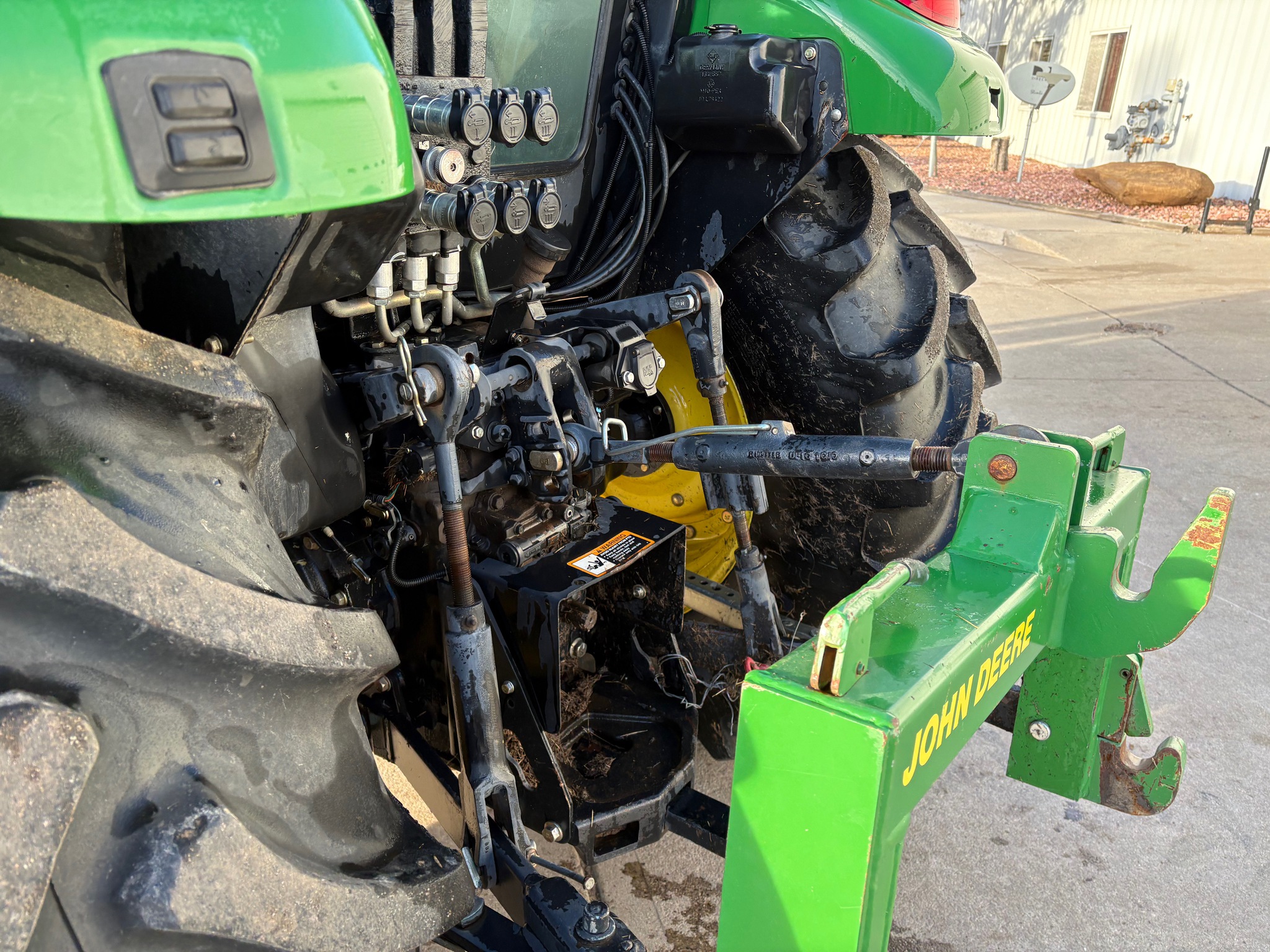 2007 John Deere 5625 Image 18