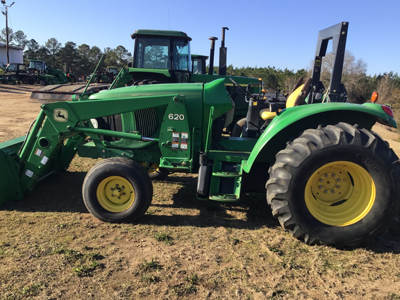 2003 John Deere 6420L Photo 1