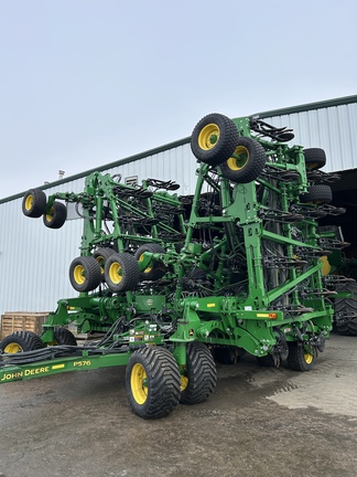 Used 2022 John Deere P576 Air Drills and Seeders at Horizon Ag & Turf in Lloydminster, AB - Photo2