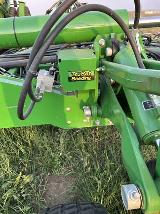 Used 2022 John Deere P576 Air Drills and Seeders at Horizon Ag & Turf in Lloydminster, AB - Photo12